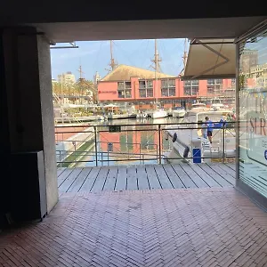  Appartamento Bilocale Sull'acqua Al Porto Antico